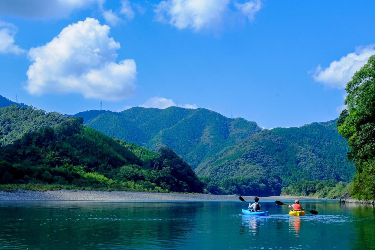 四万十川まで歩いて行ける 一棟まるっと貸し切りの宿 Gu Shimanto  Exterior foto